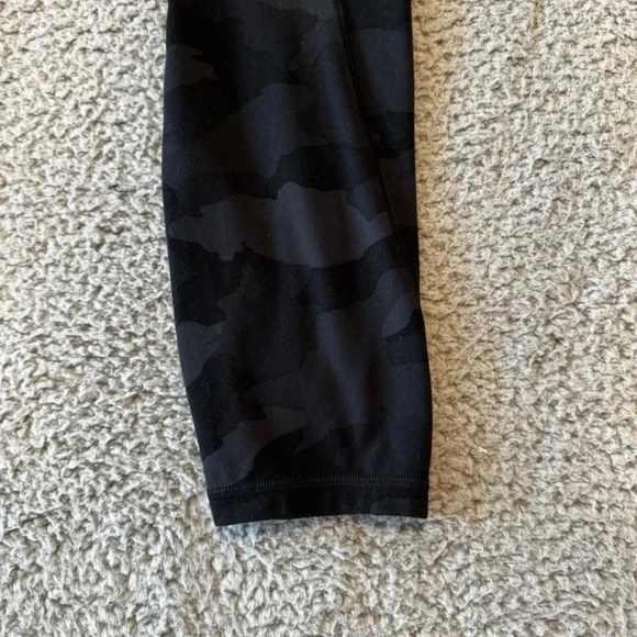 Lululemon Athletica align high rise crop with pockets 23” heritage 365 - Picture 3 of 7